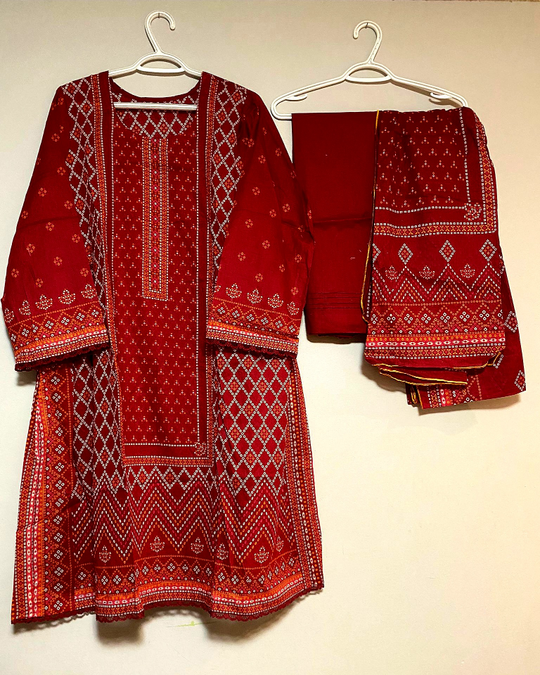 Pakistani Ladies Lawn Suits 3 Pieces Original SALINA Large Size image indicator(9)