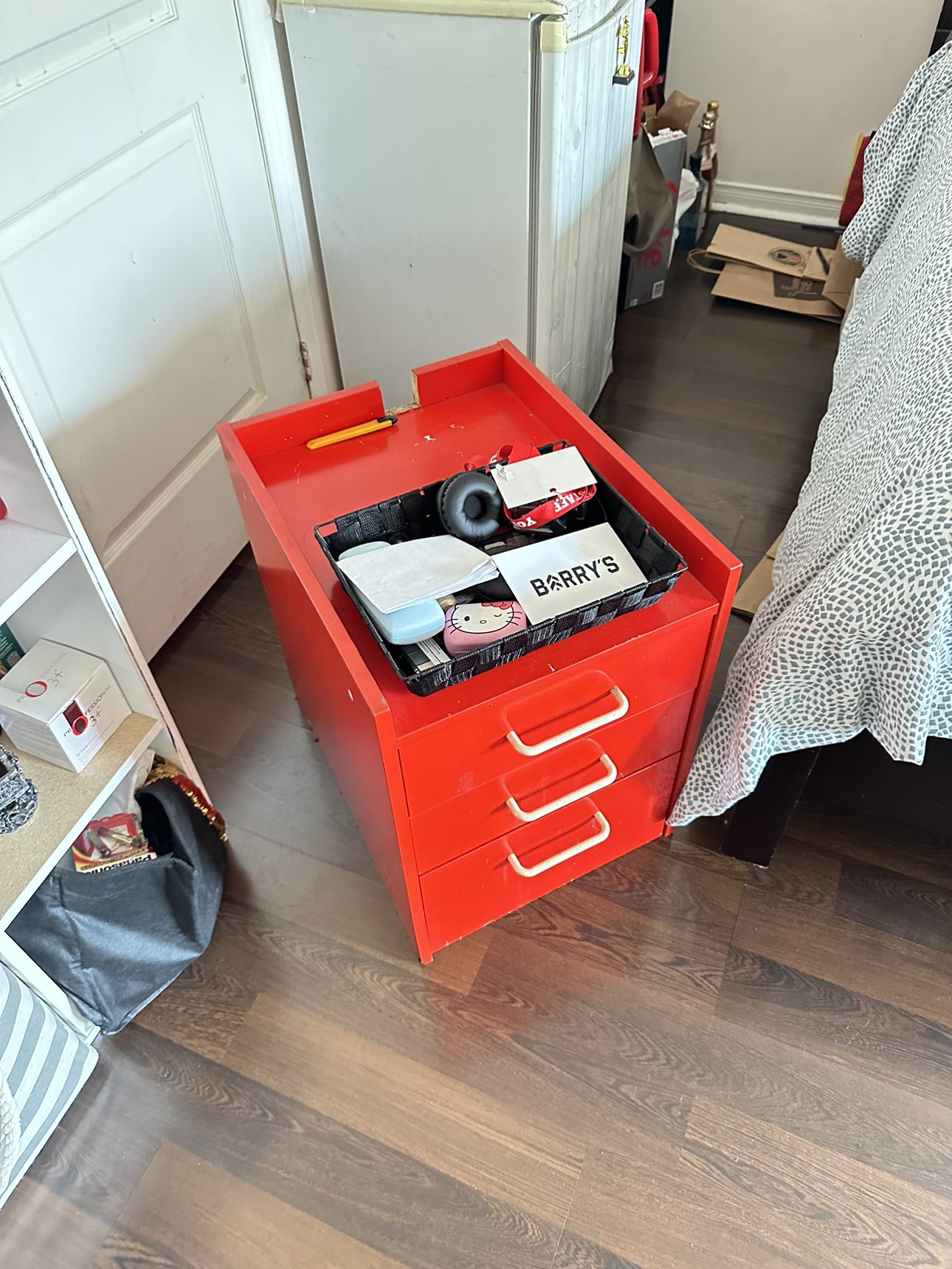 Bedside table for sale - photo 2