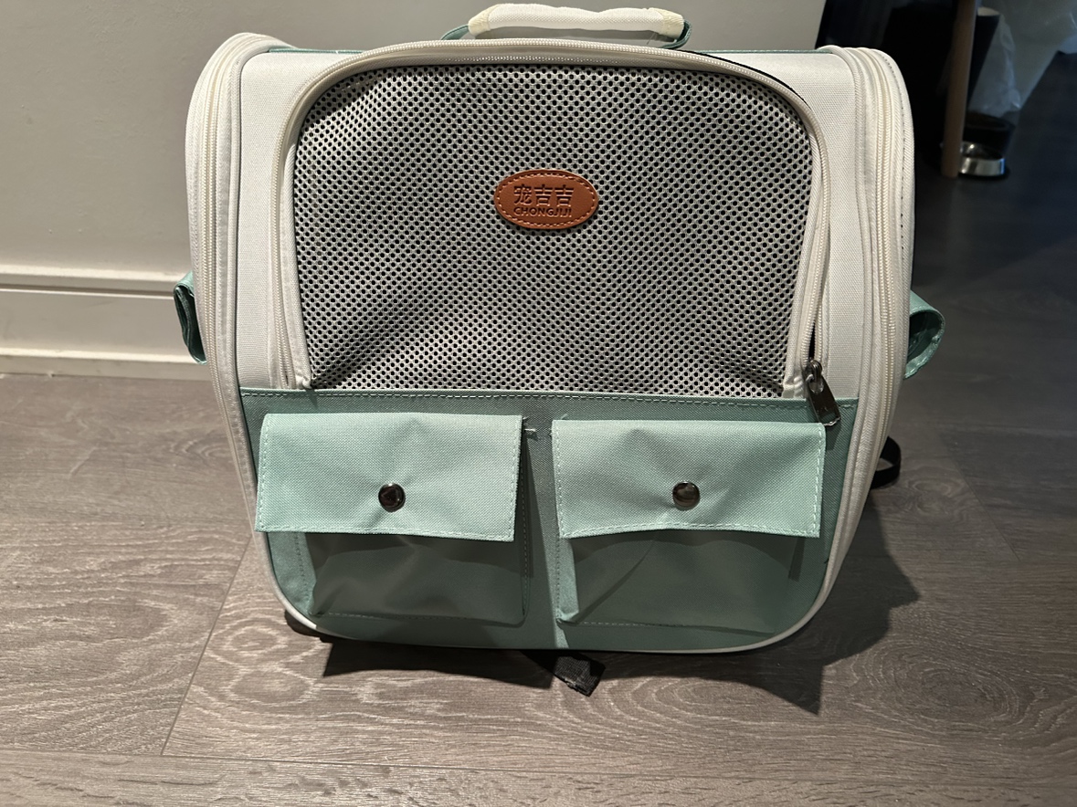 Cat carrier backpack