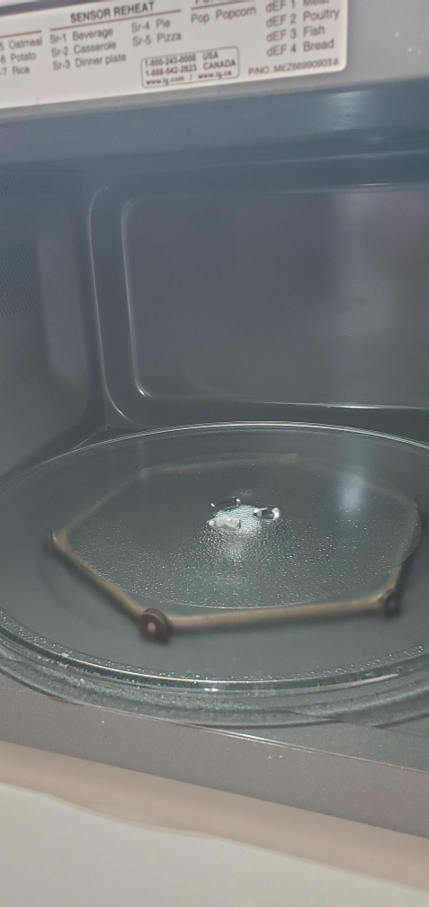 Microwave - photo 3