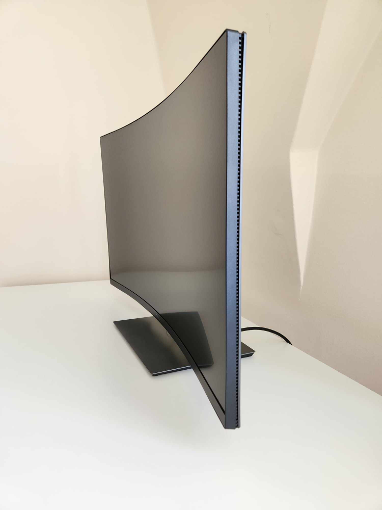 DELL 32" CURVED MONITOR - photo 2