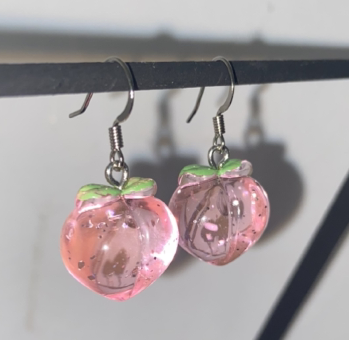 peach earrings 🍑 image indicator(2)