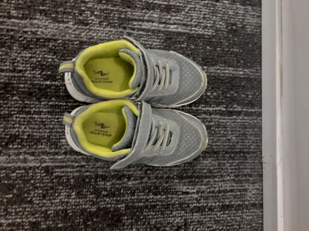 #freecycle kids shoes thumbnail