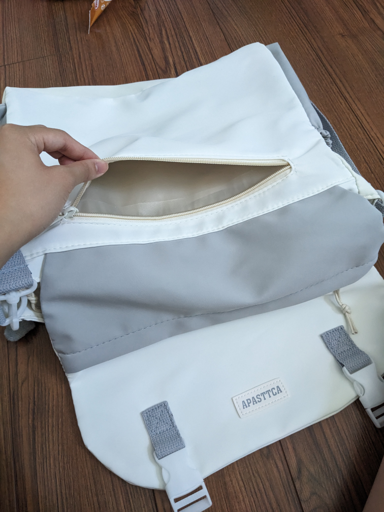 Large Messenger Bag - photo 3