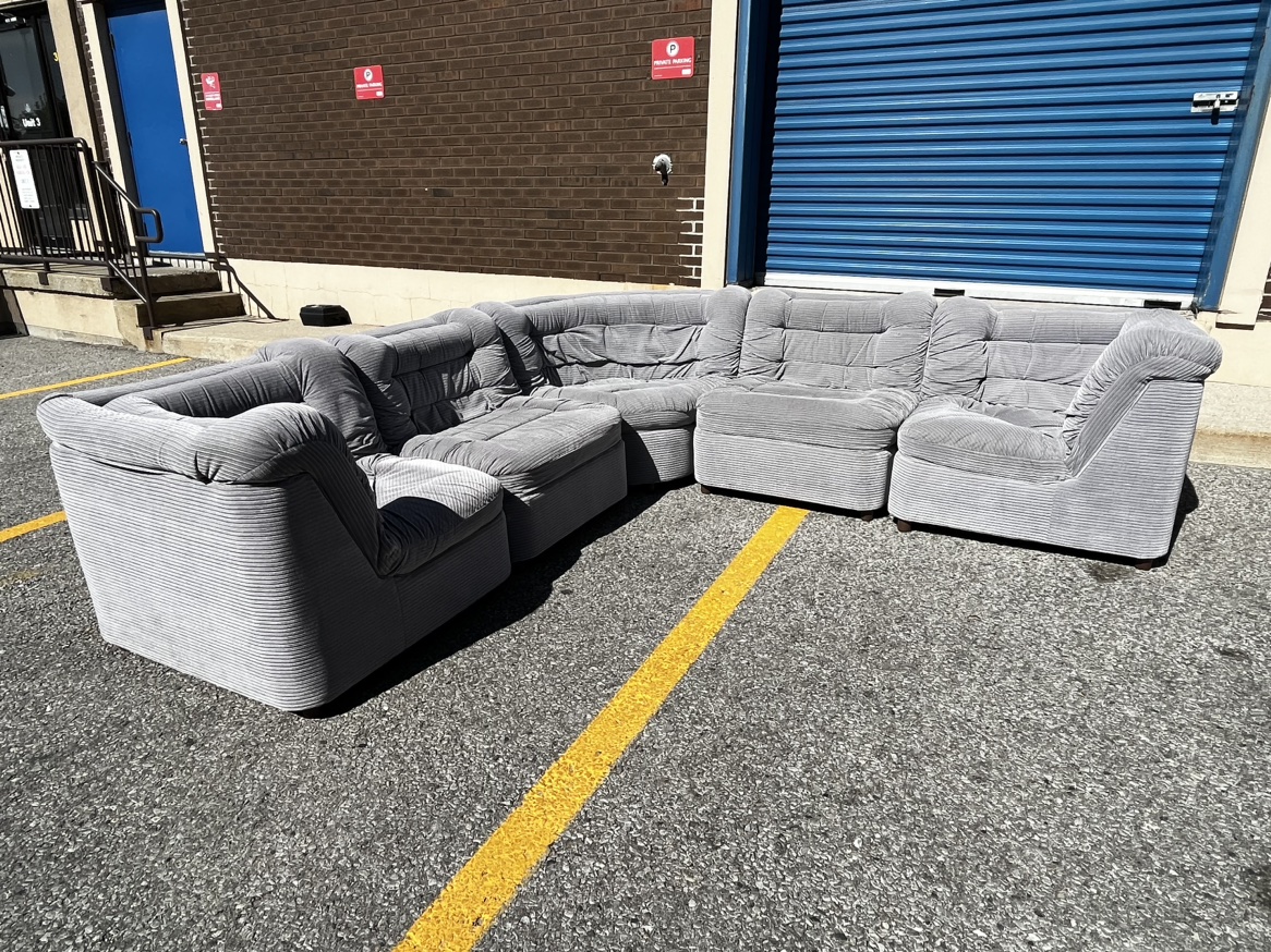 Postmodern modular sectional sofa set thumbnail