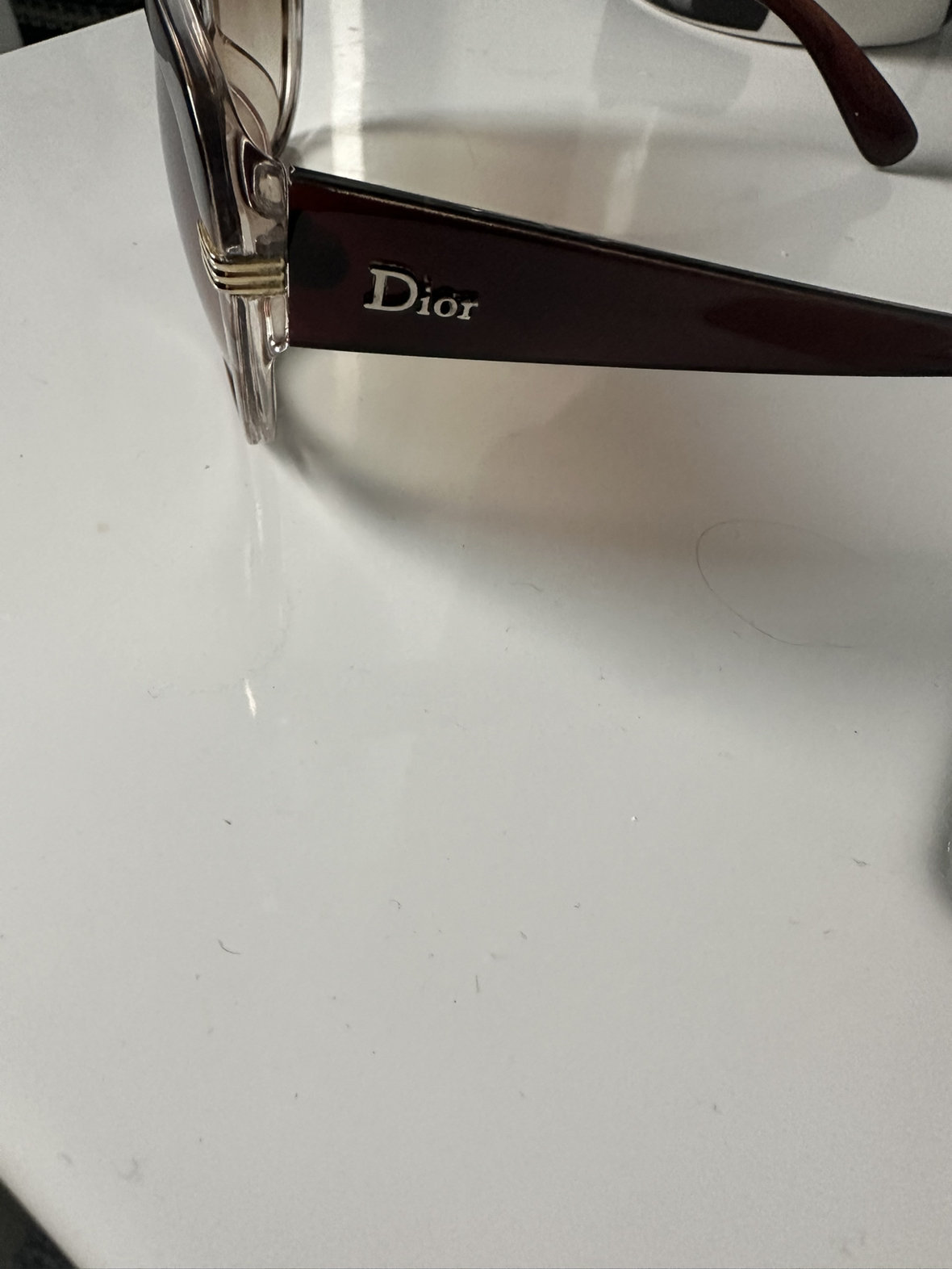 Dior sunglasses image indicator(2)