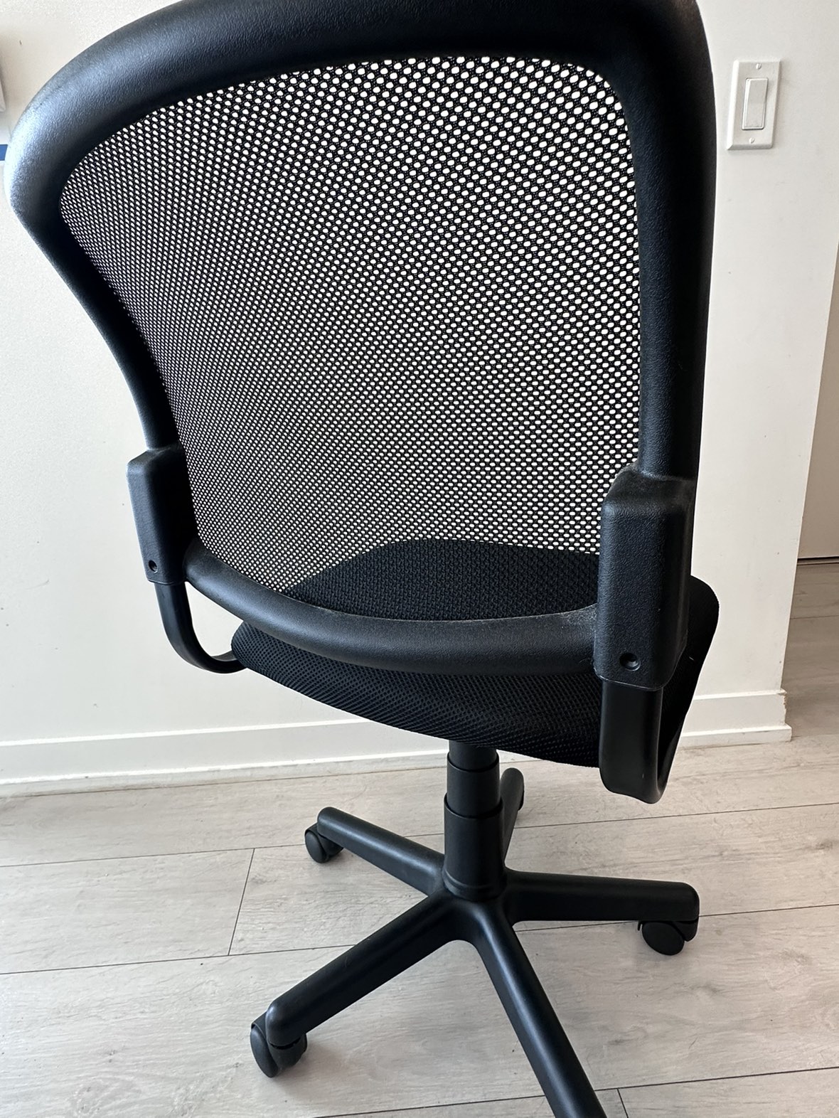 Office chair - photo 2
