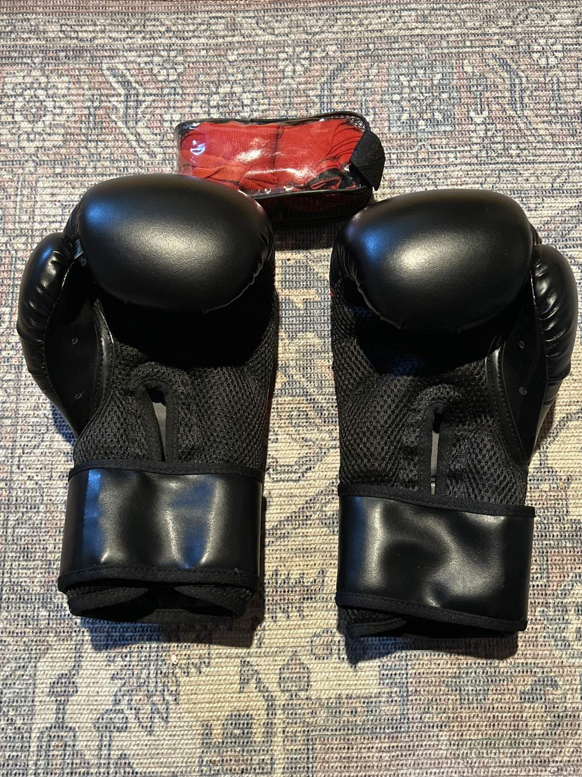 Kimurawear boxing gloves image indicator(2)