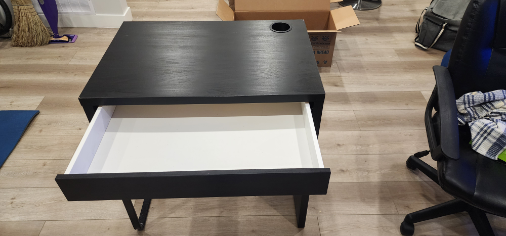 Small Ikea Desk image indicator(3)