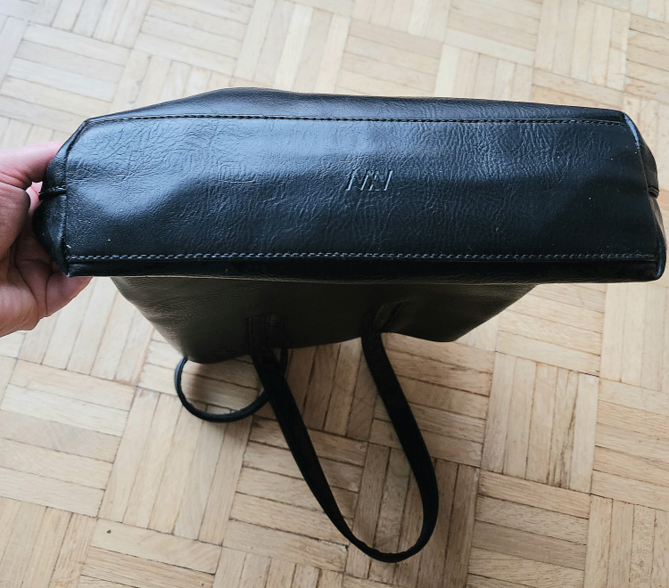 MATT & NAT purse / tote image indicator(2)