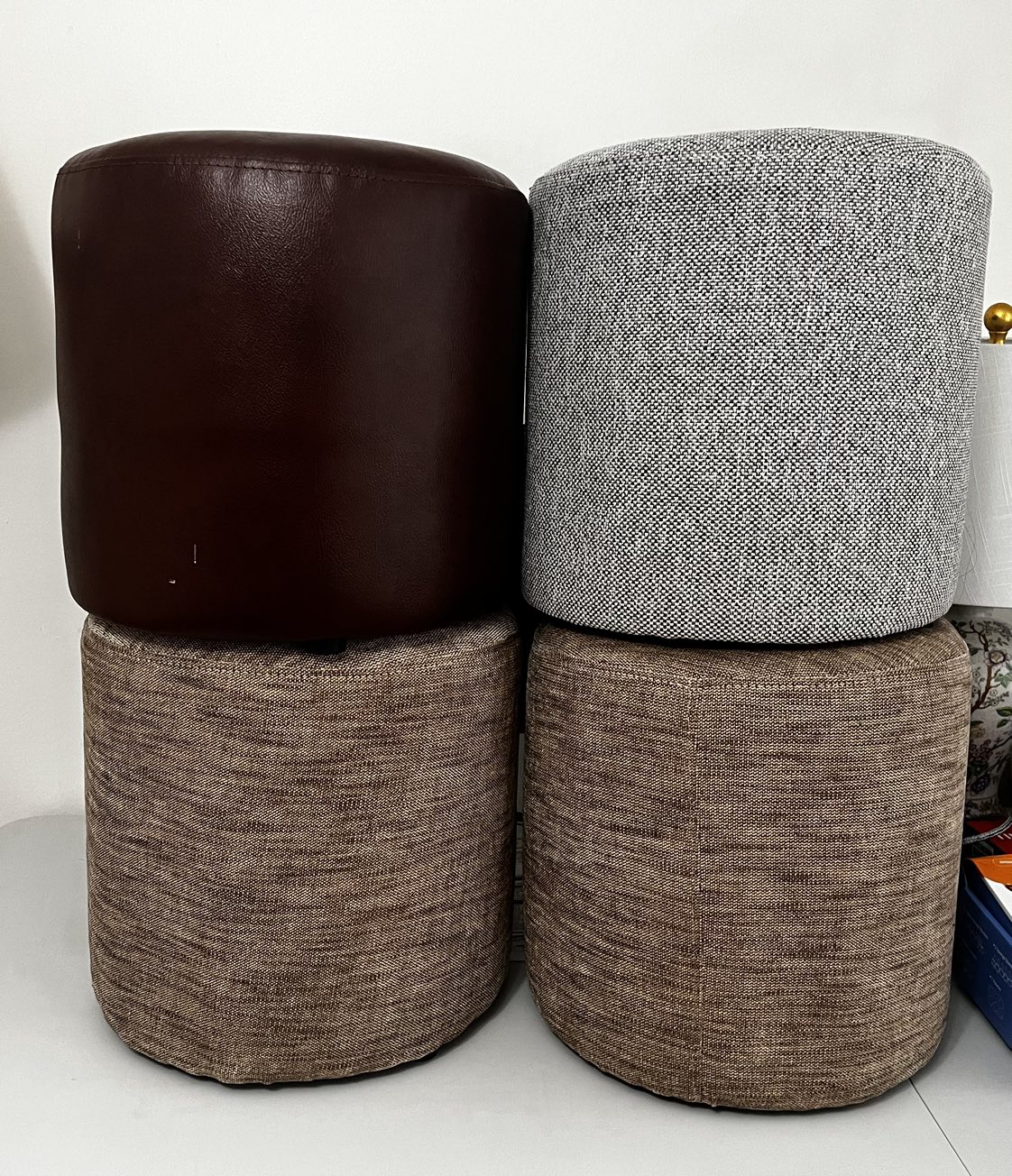 Ottomans (6 pieces)