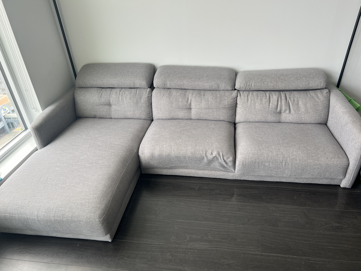 Sectional Sofa - 80% New