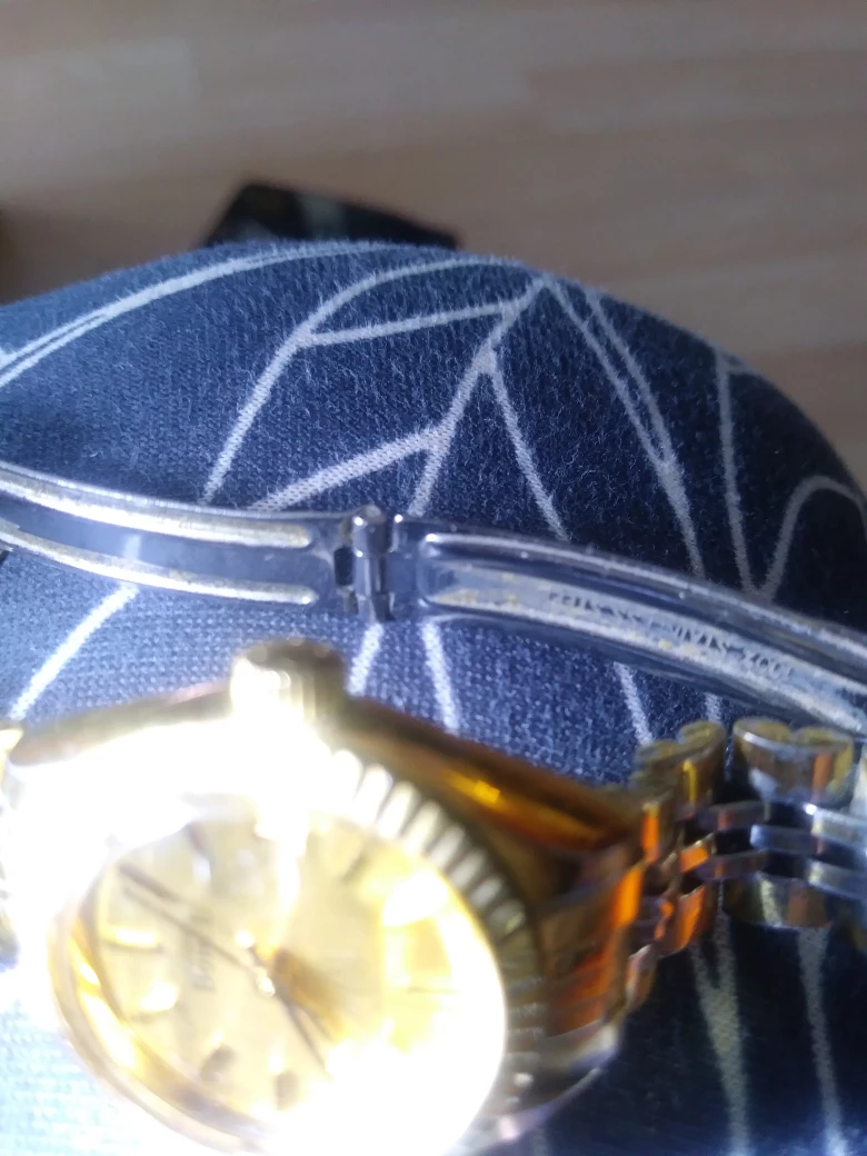 VINTAGE ERNEST BOREL AUTOMATIC LADIES WATCH image indicator(3)