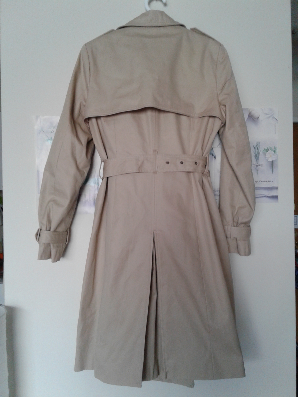 Woman raincoat brand new image indicator(2)