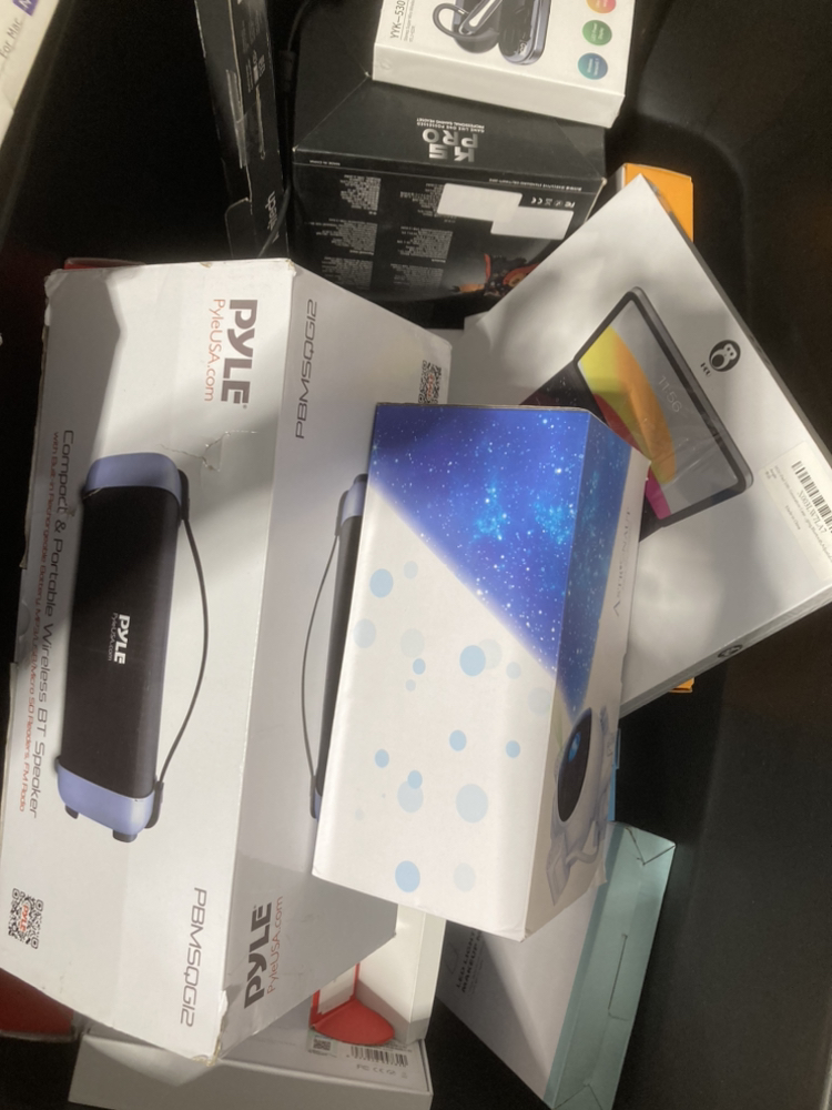 Mega Clearance Sale 2023 | Everything For $10 | Steal Deal | - photo 5