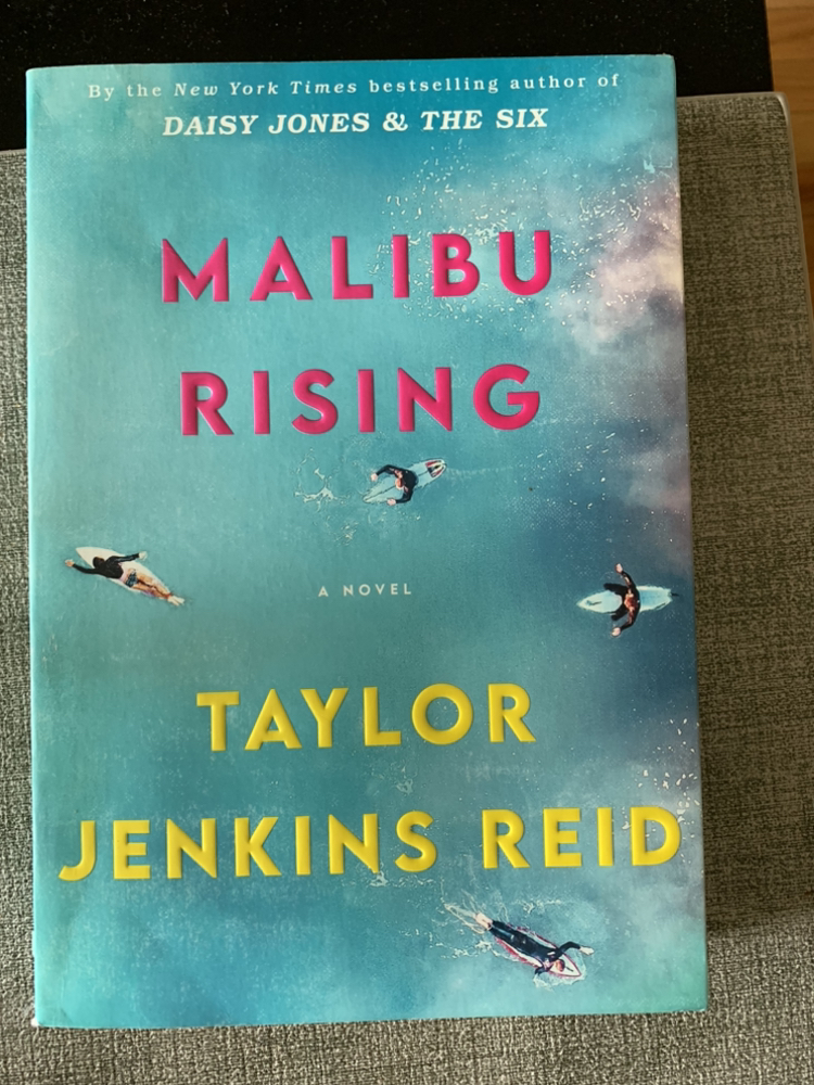 Malibu Rising by Taylor Jenkins Reid thumbnail