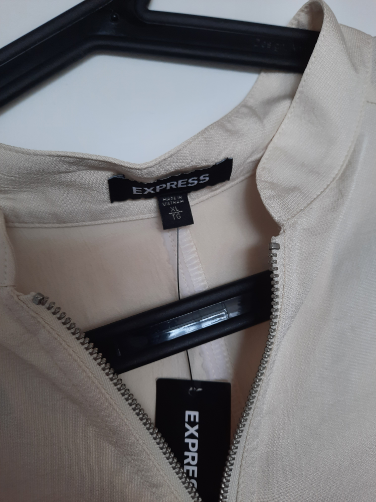 New jumpsuit Xl image indicator(4)