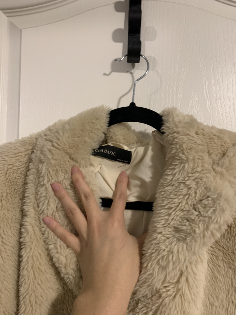MOVING SALE Zara Faux Fur Jacket - photo 2