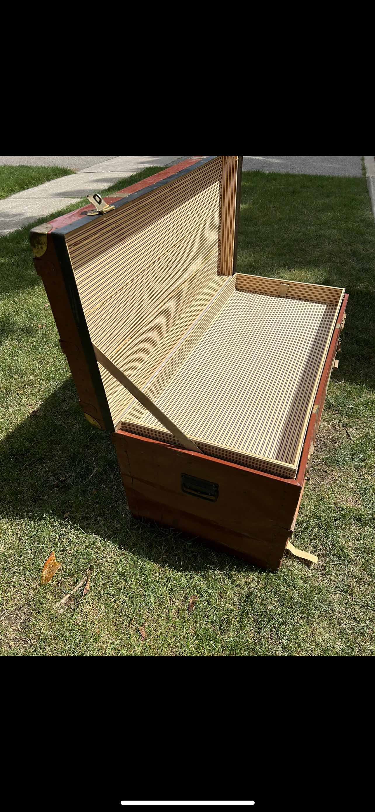 Metal steamer trunk 1950s - photo 4