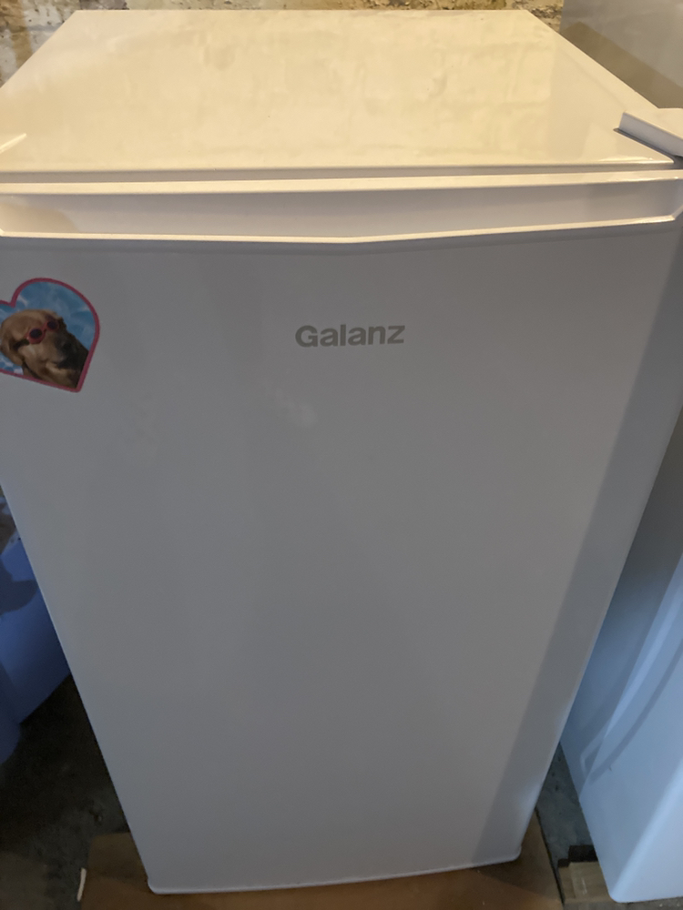 Mini Fridge in very good condition thumbnail