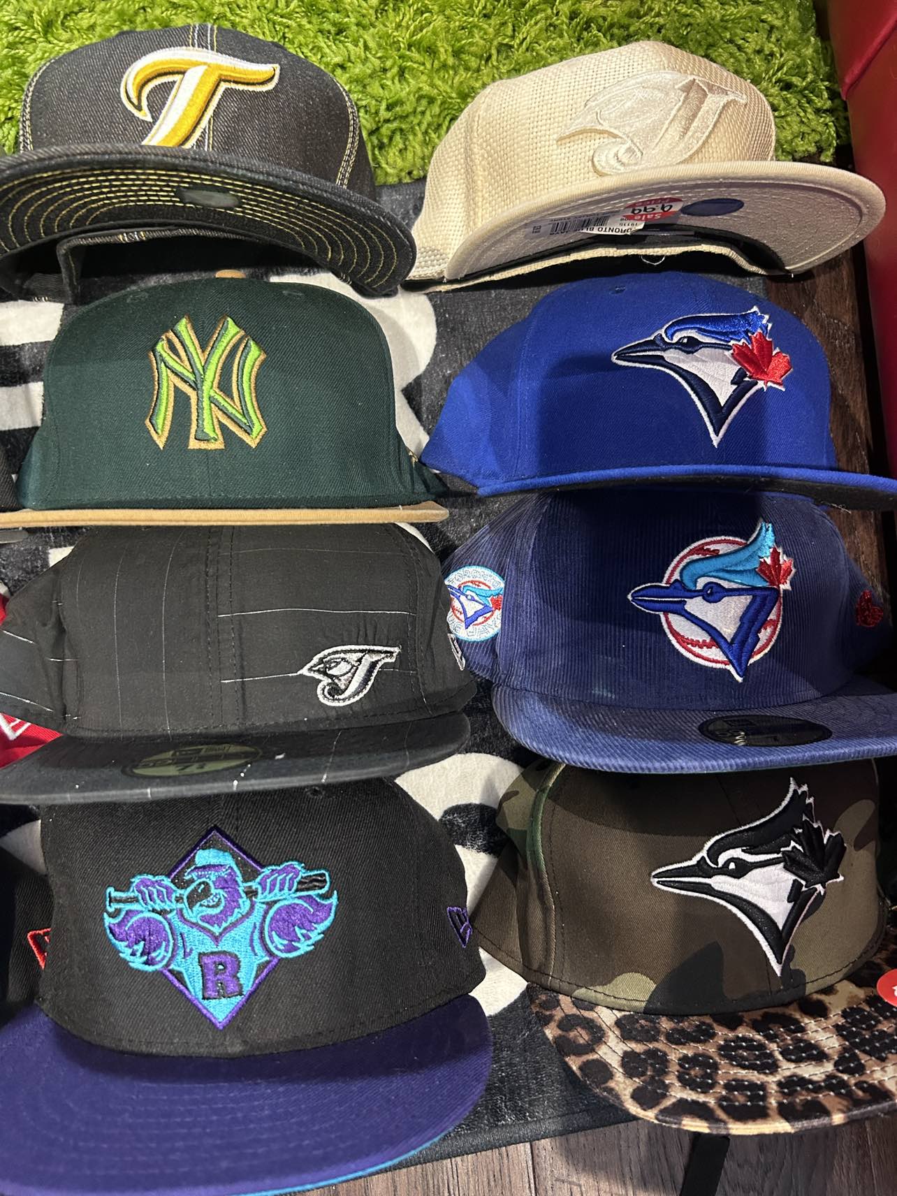 New Era Hats image indicator(3)