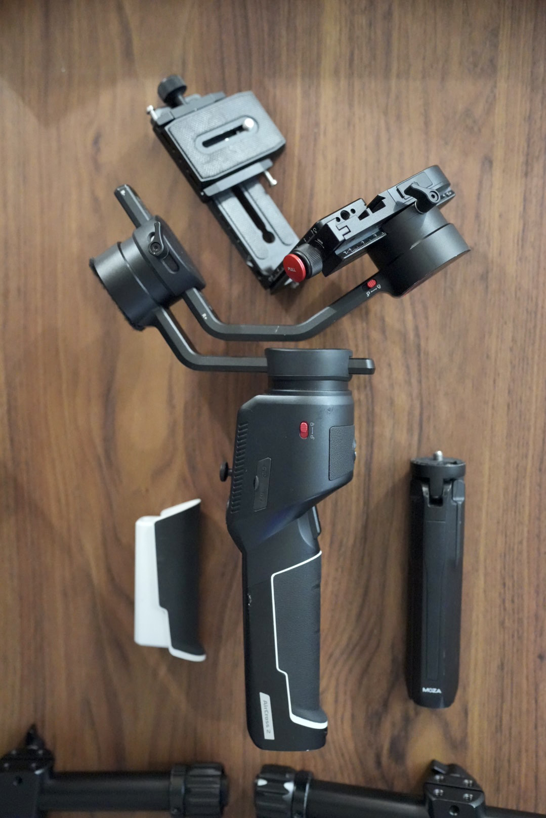 Moza Aircross 2 gimbal (With dual handles) - photo 3