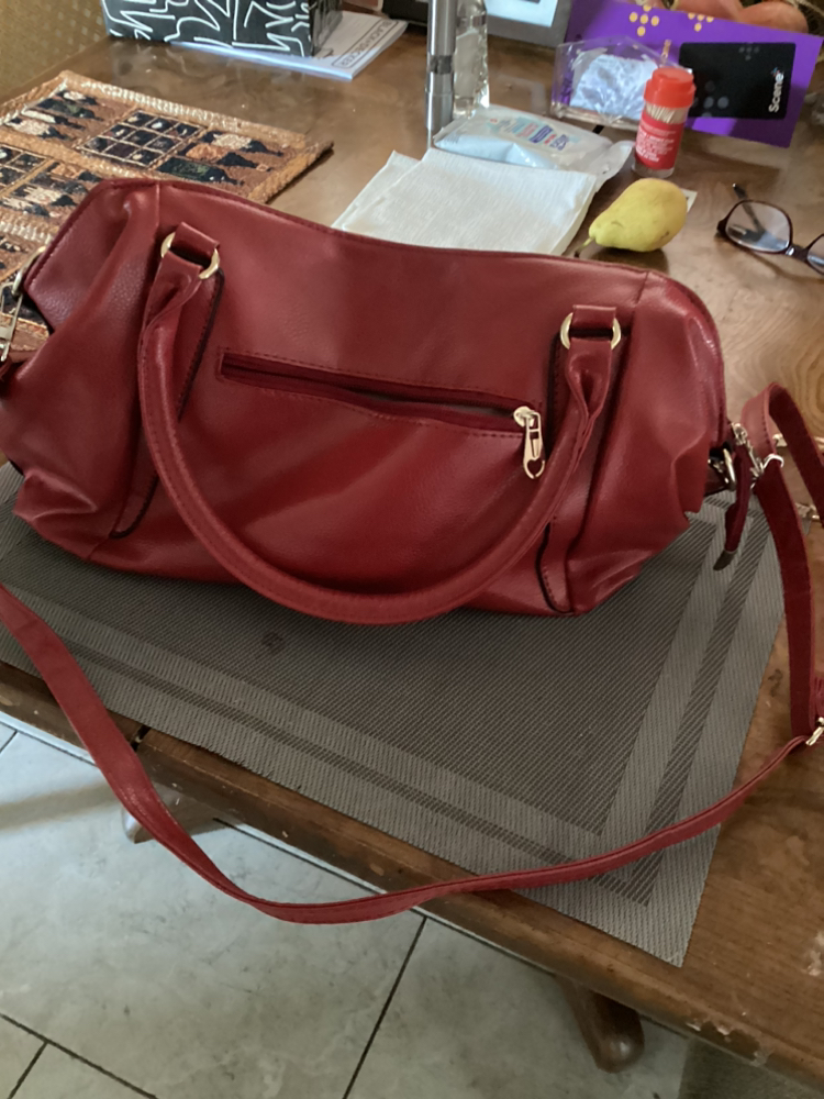 Women red purse thumbnail
