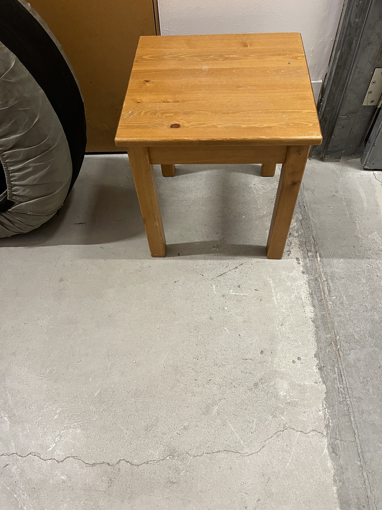 Side table - photo 4