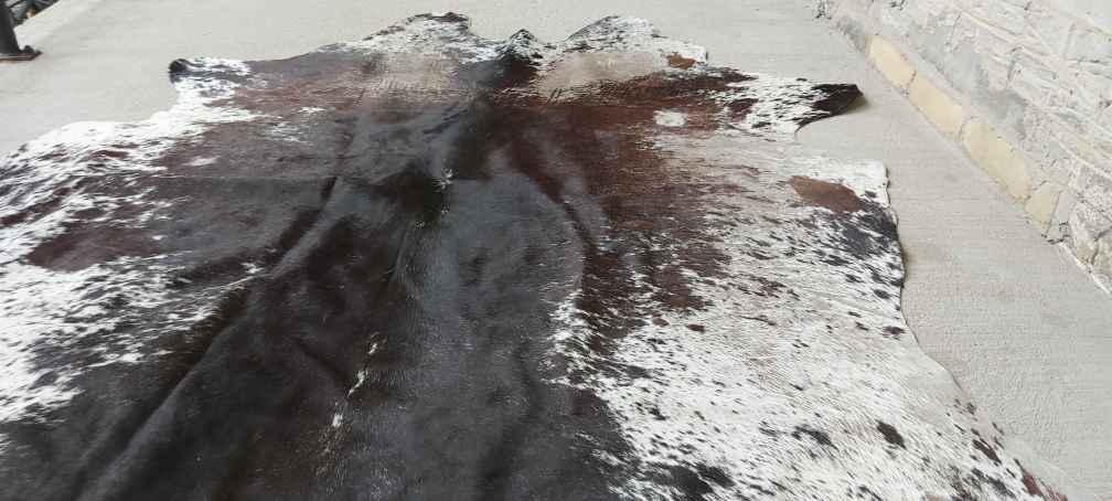 real cowhide rug - photo 3