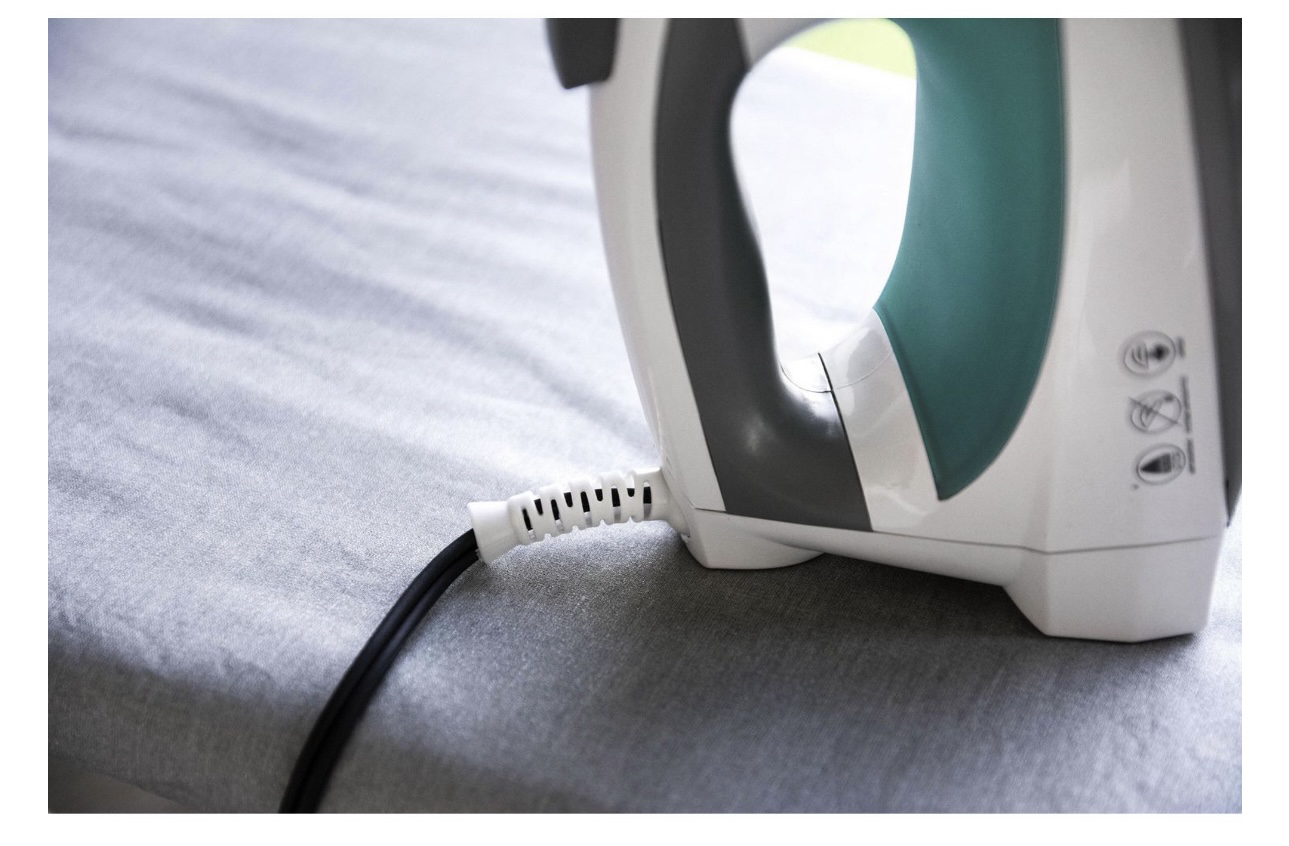 Iron for clothes - photo 2