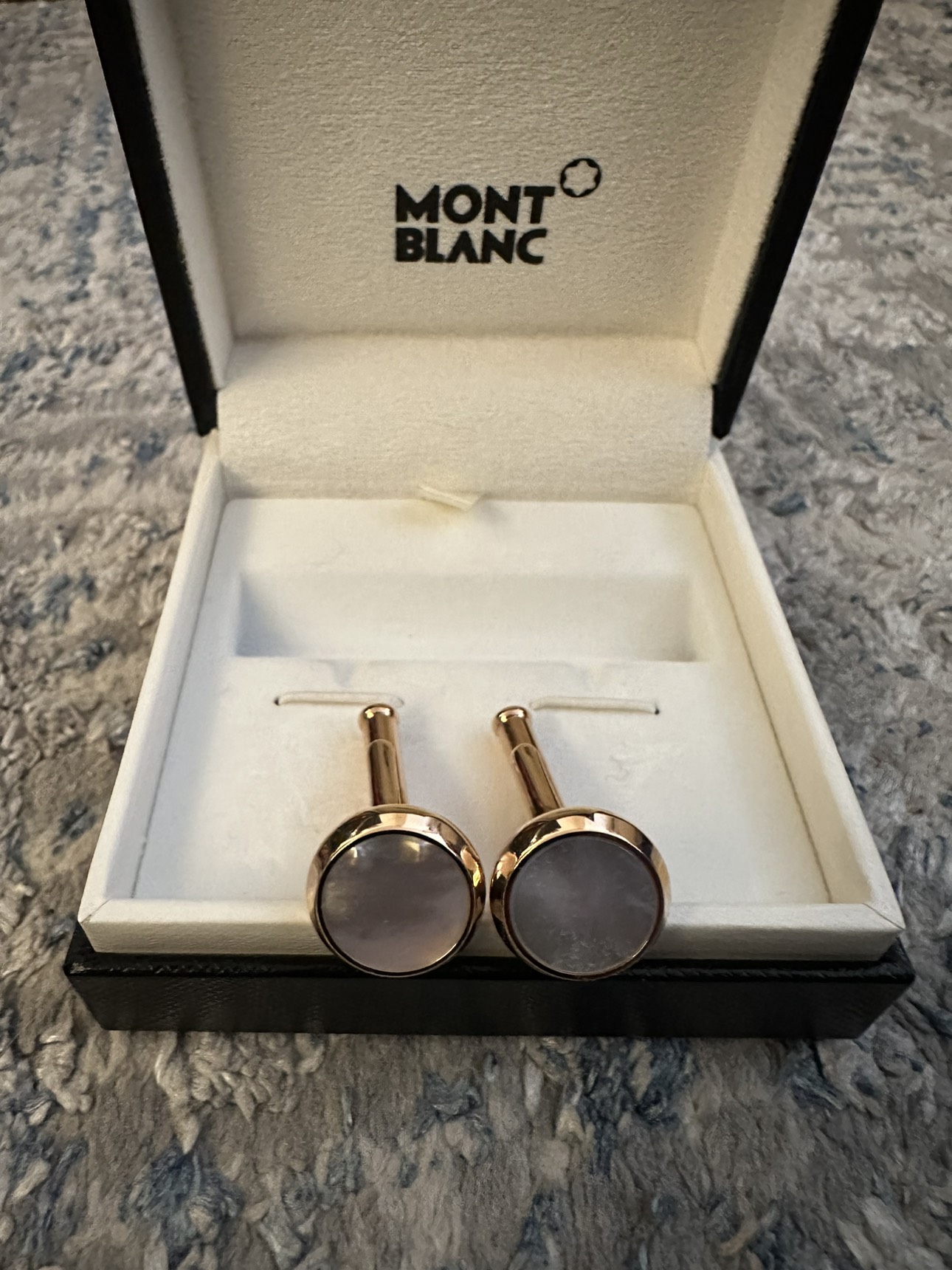 Mont Blanc cuff links thumbnail