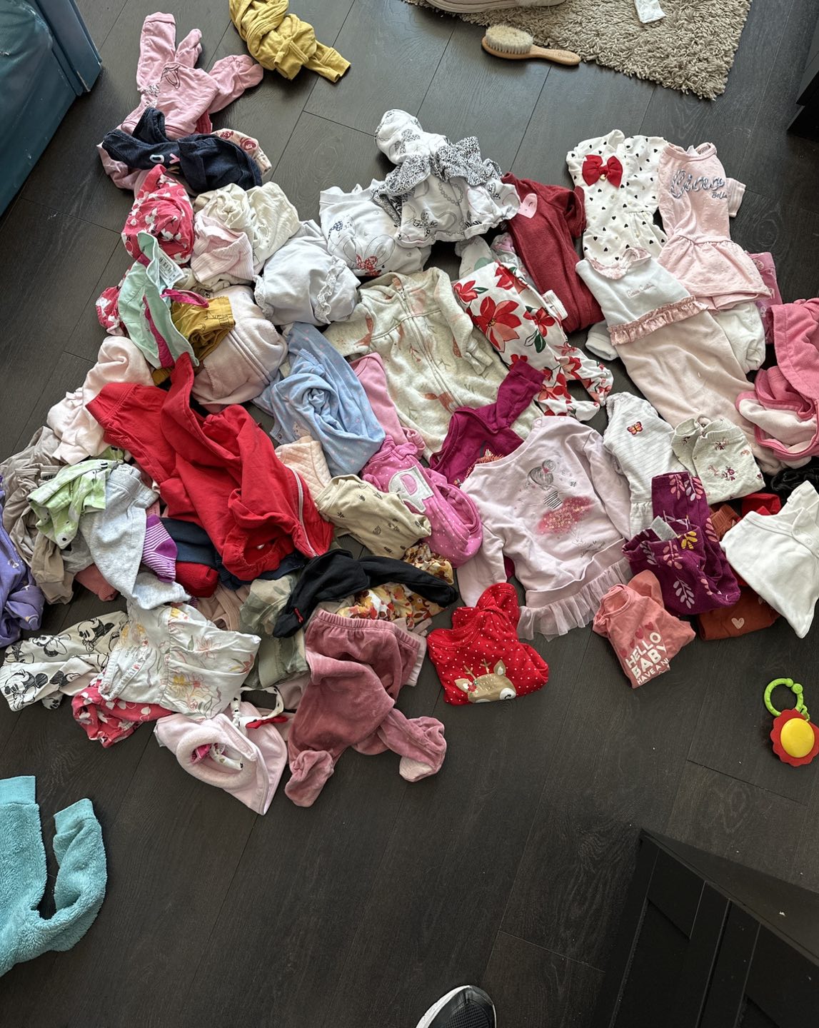 Almost 100 Baby Girl Clothes pieces  - Clearing out everything image indicator(2)