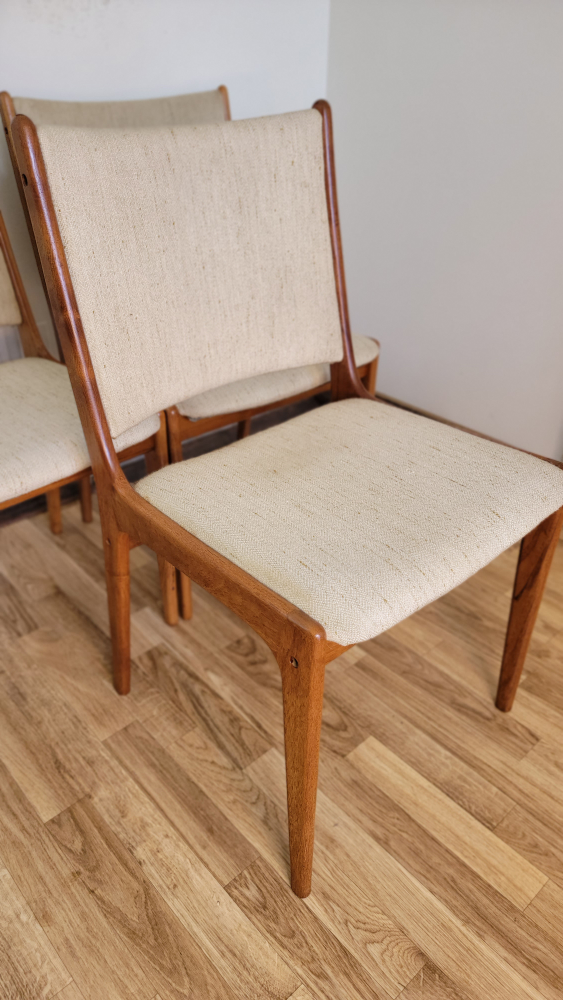 Mid-Century Danish Teak Dining Chairs circa, 1960s, Set of 3 - photo 5