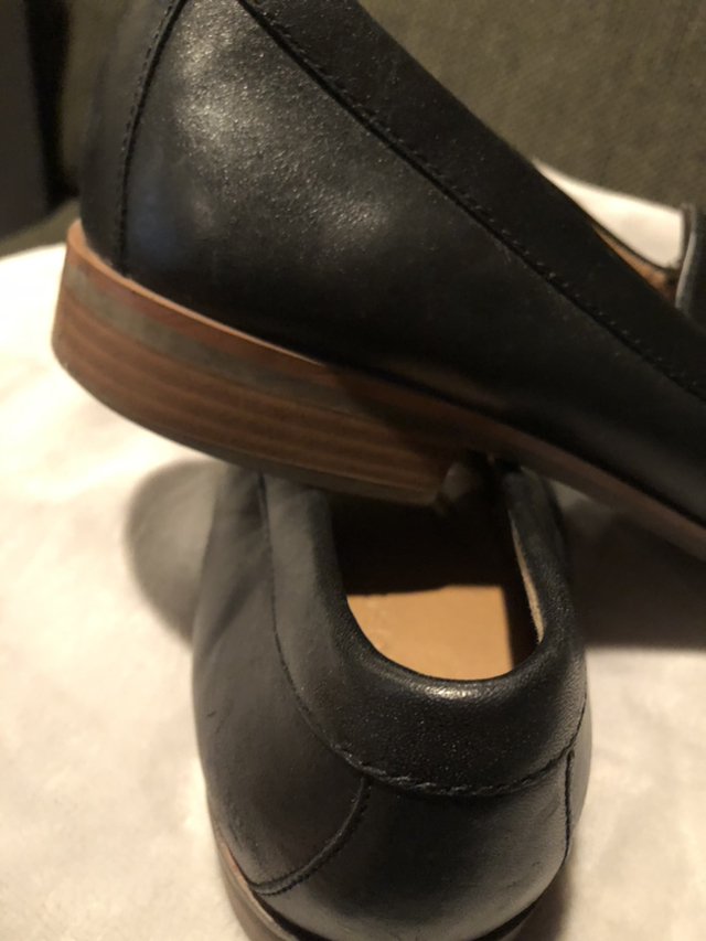 Leather shoes thumbnail