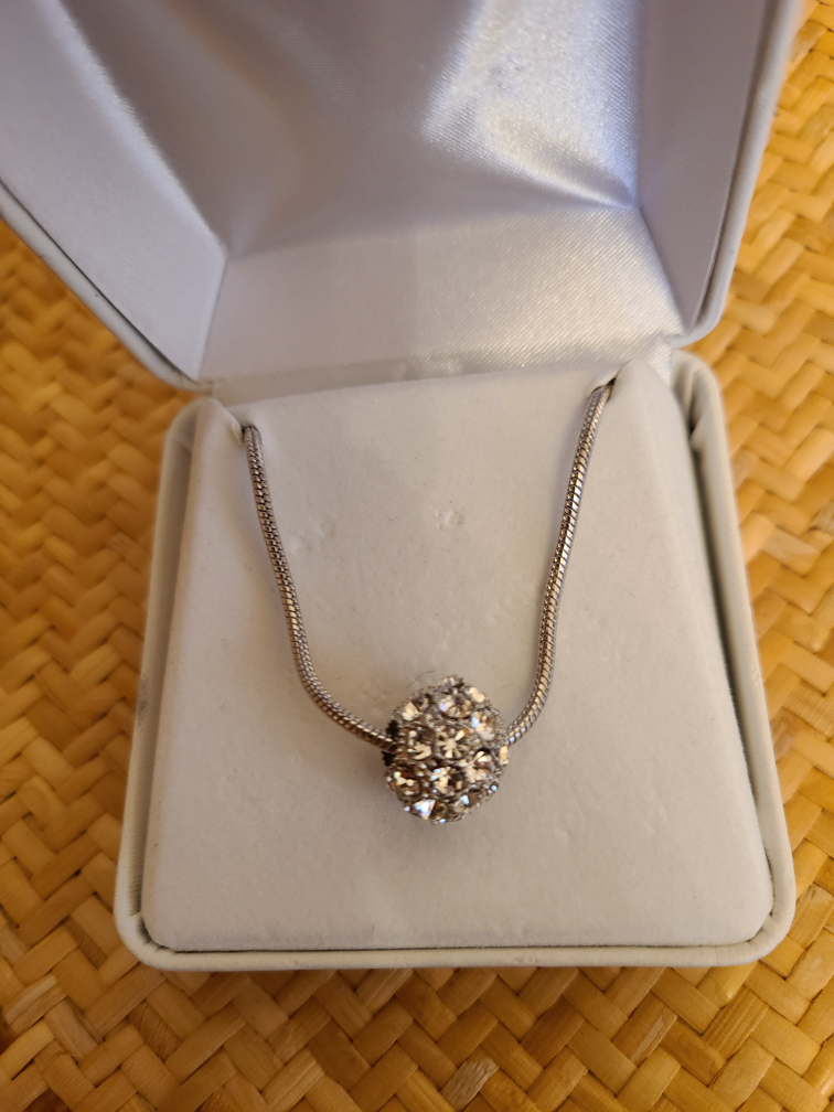 Necklace thumbnail
