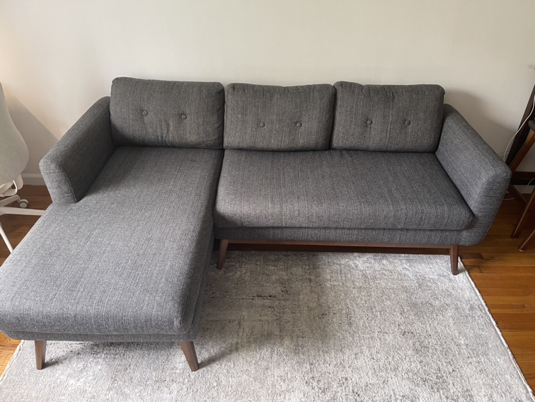 Couch - photo 3