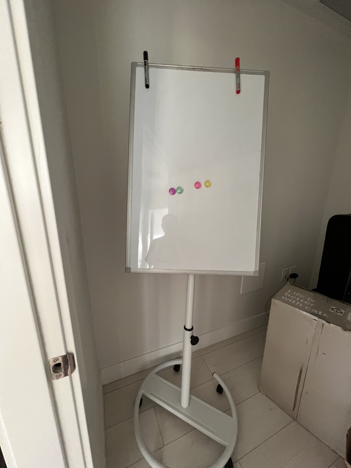 White board with stand