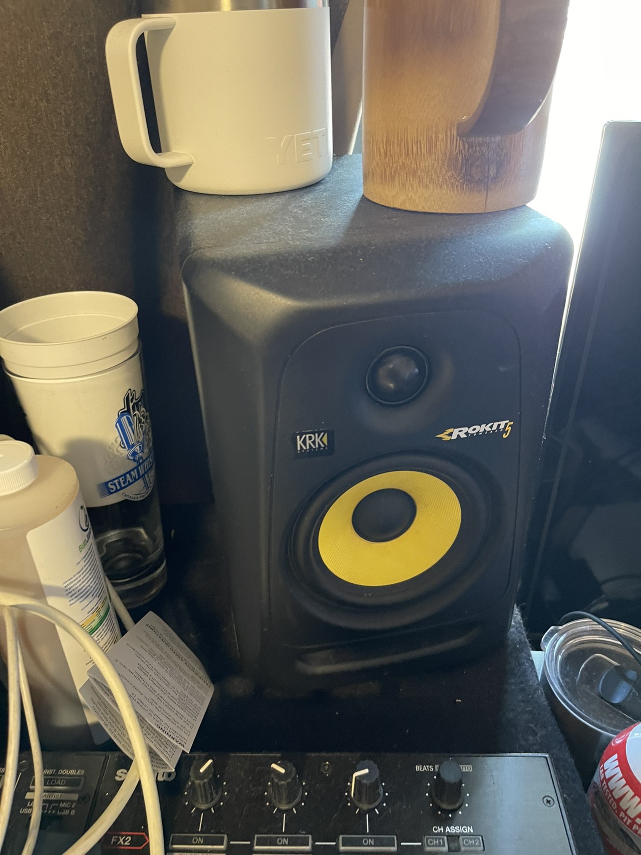 KRK speaker rokit 5