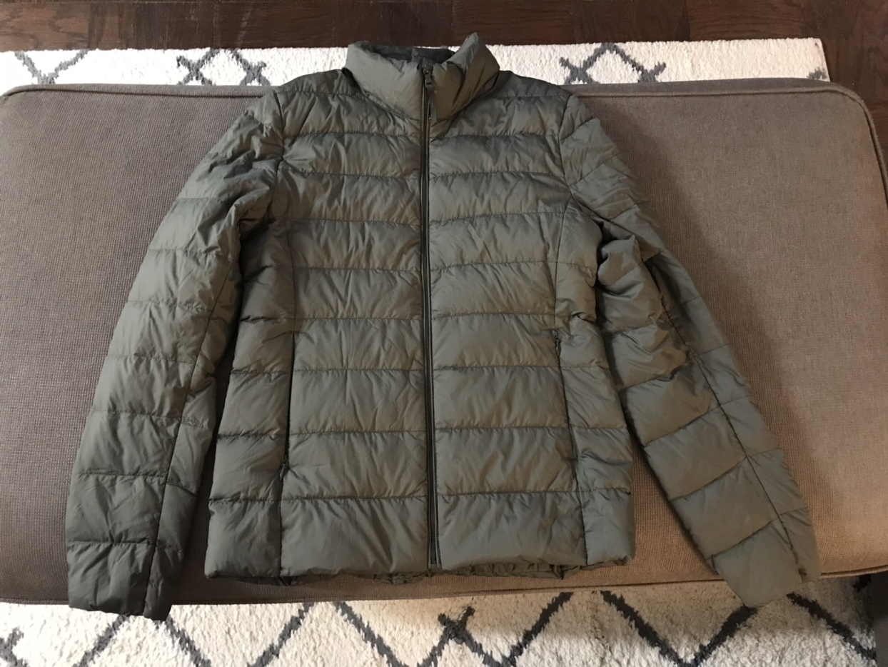 Uniqlo women’s down jacket XS olive green - photo 4