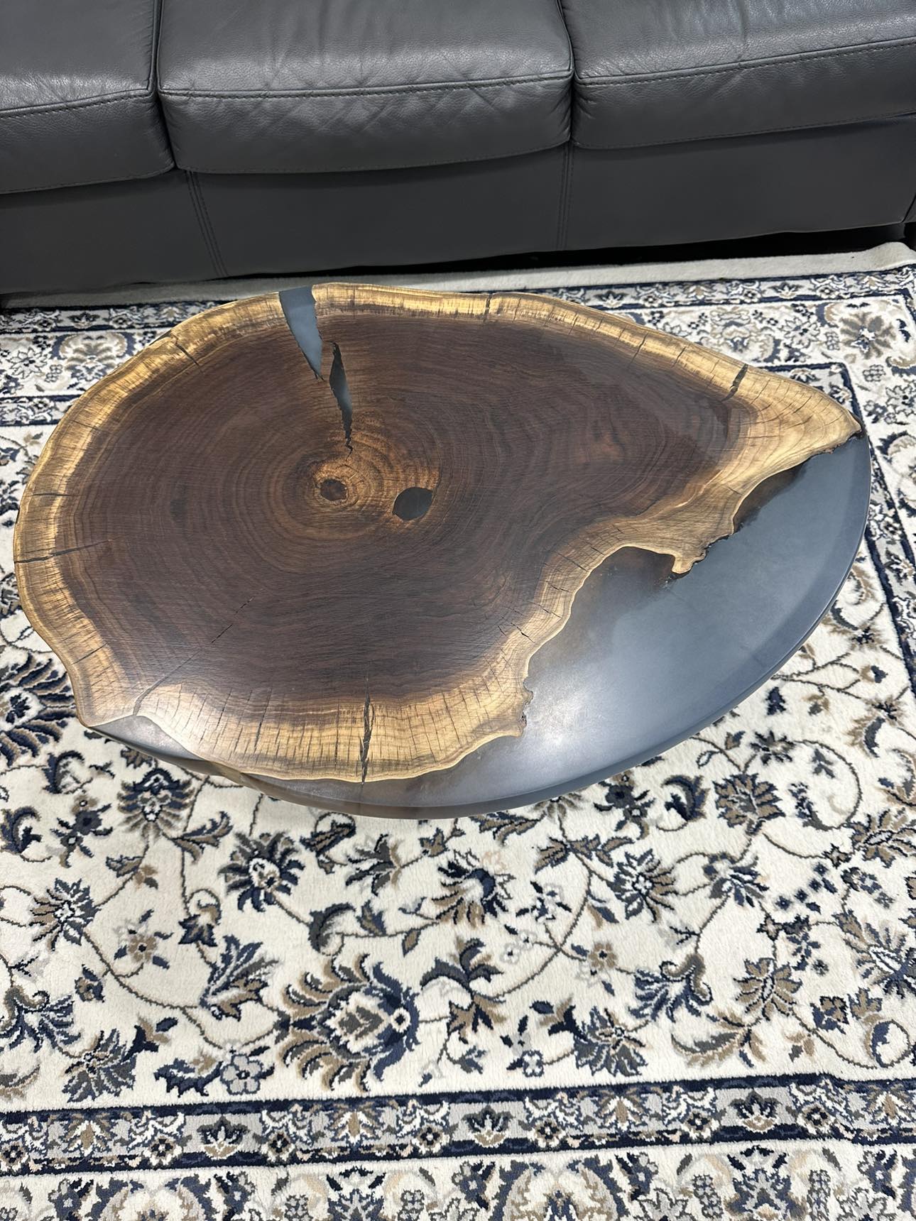 Resin coffee table - photo 2