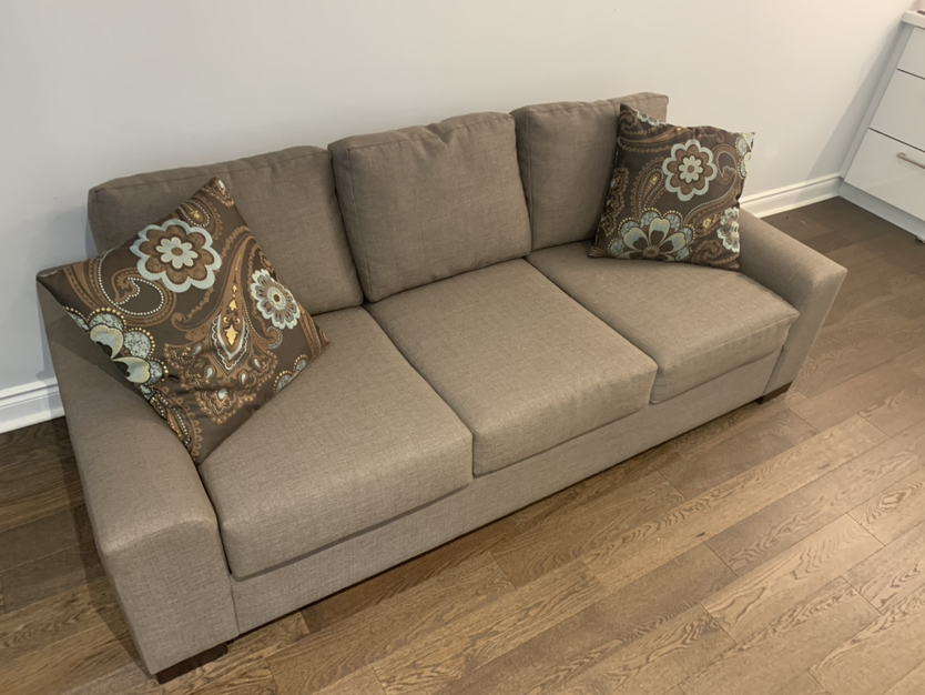 Great opportunity, excellent condition sofa! image indicator(3)