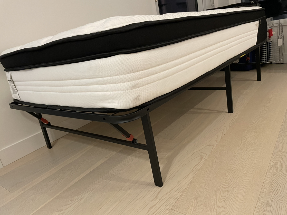 Twin mattress and bed frame - photo 2