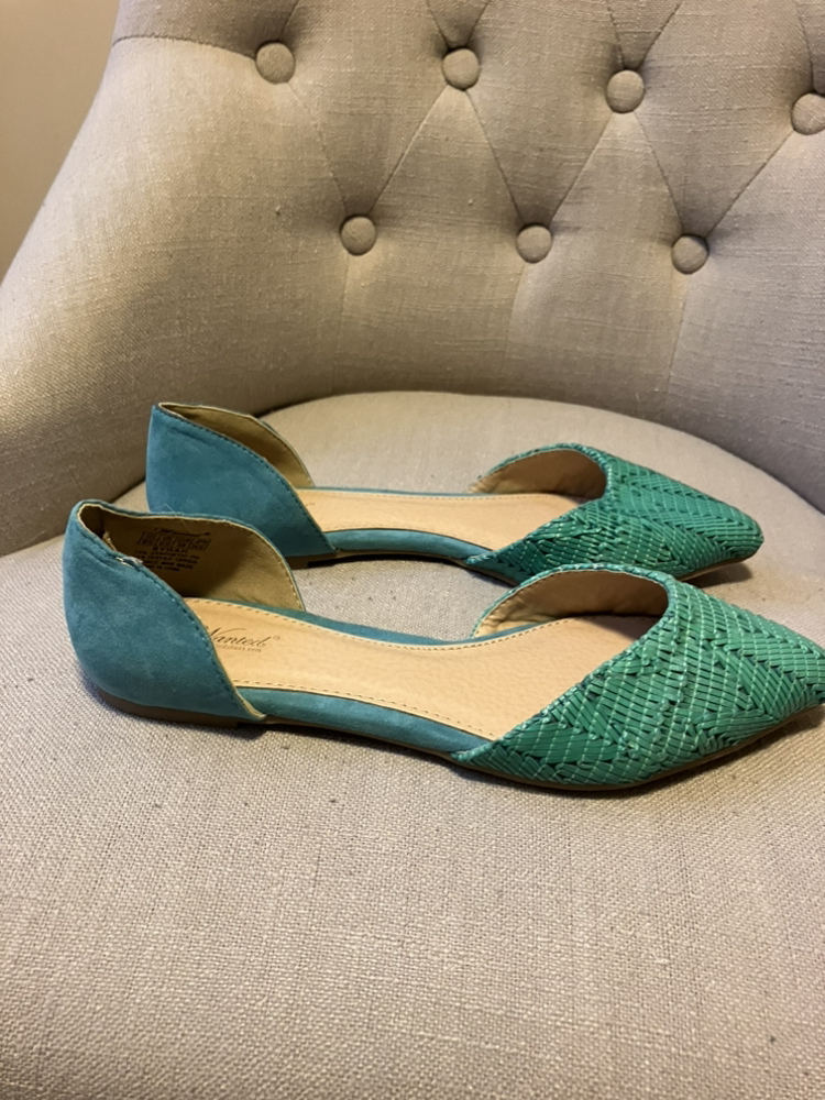 Mint turquoise green flats size 8.5