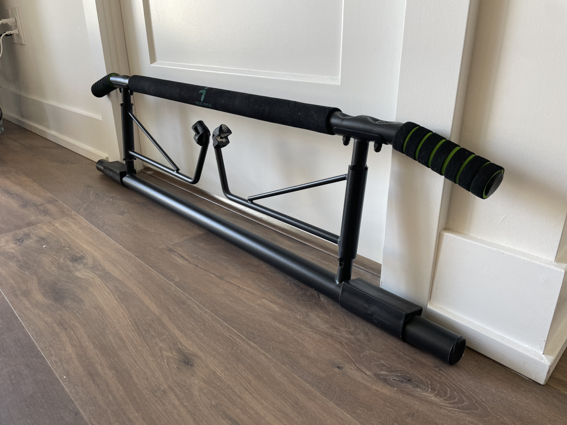 Pullup Bar / Home Gym Exercise Equipment thumbnail