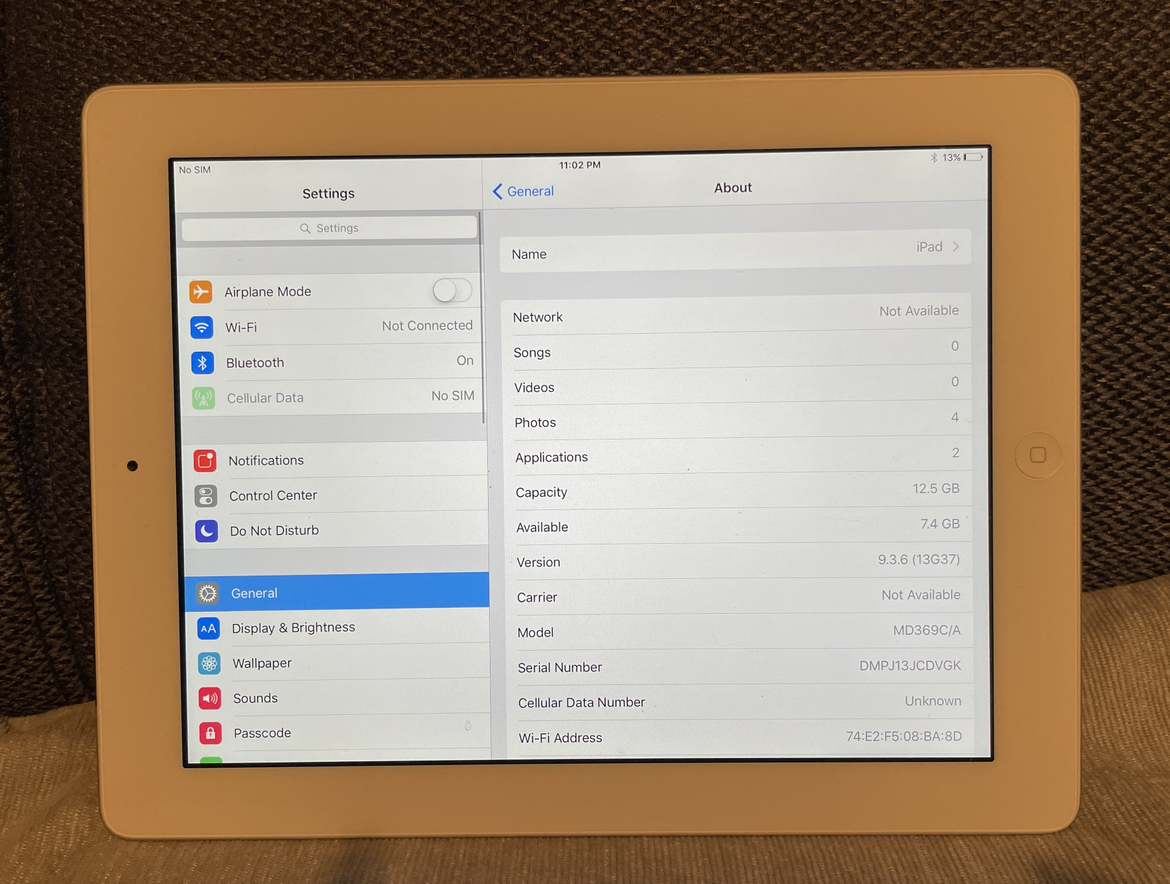 IPAD (cellular + wifi), 16GB, no scratch, great battery - photo 4