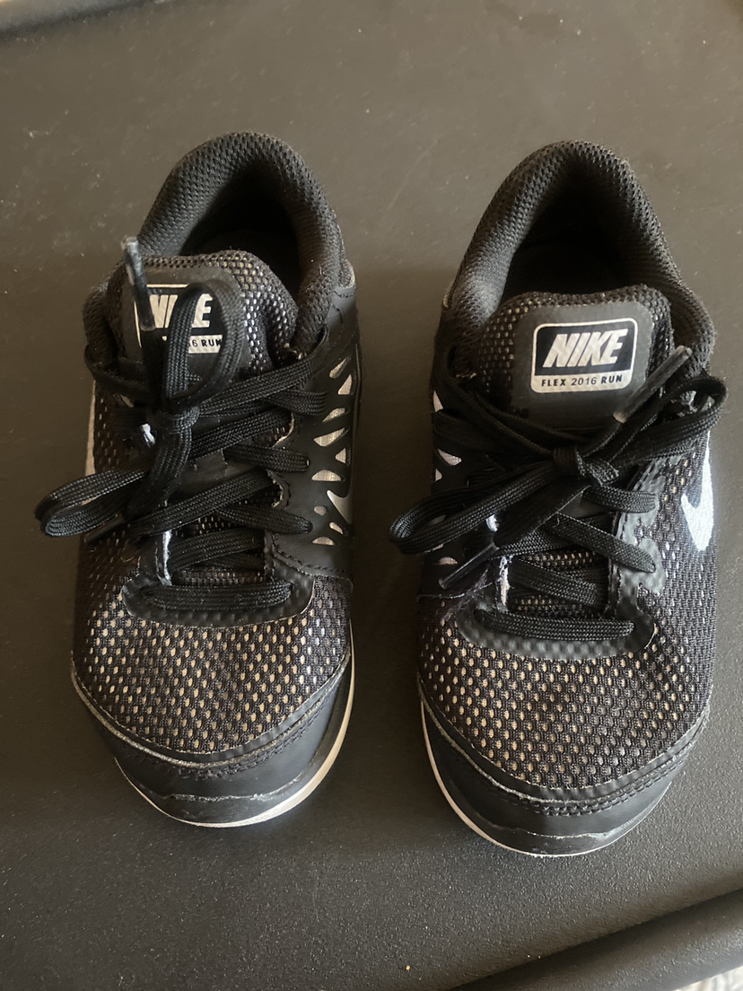 Nike Shoes Boys Size 11C