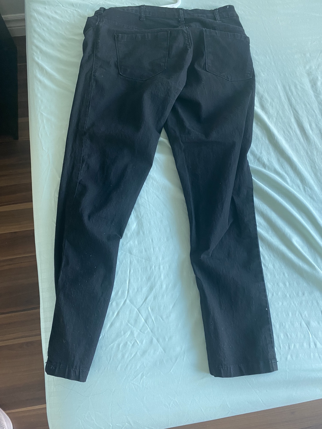 Bare black jeans-Brand new image indicator(2)