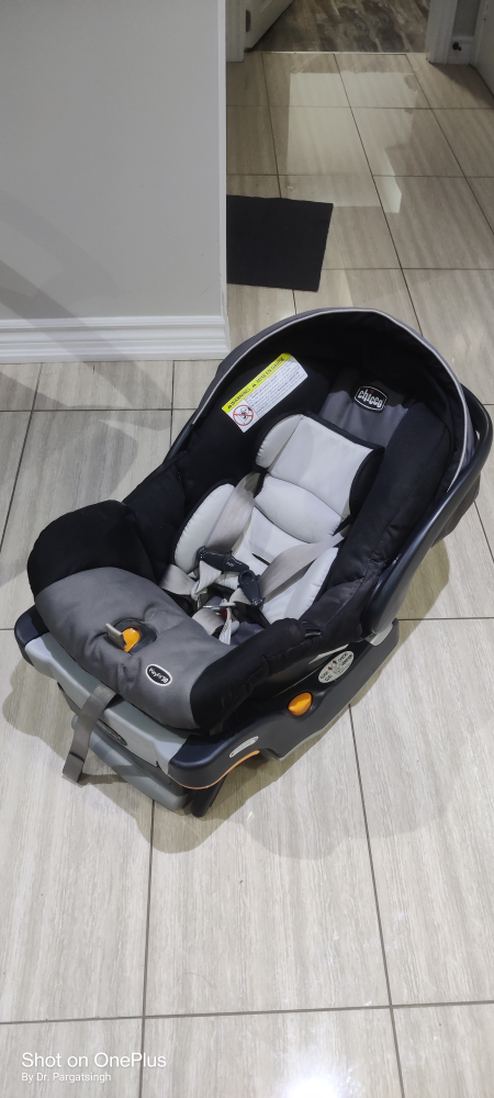 Car seat with base with long expiry
