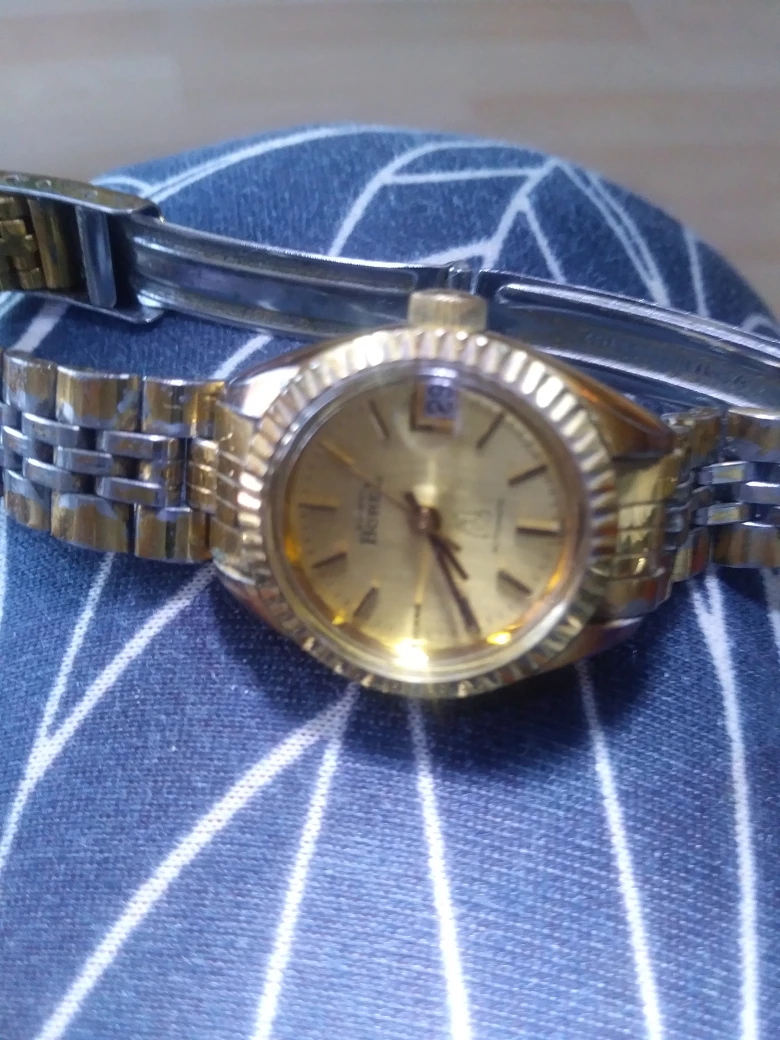 VINTAGE ERNEST BOREL AUTOMATIC LADIES WATCH image indicator(5)