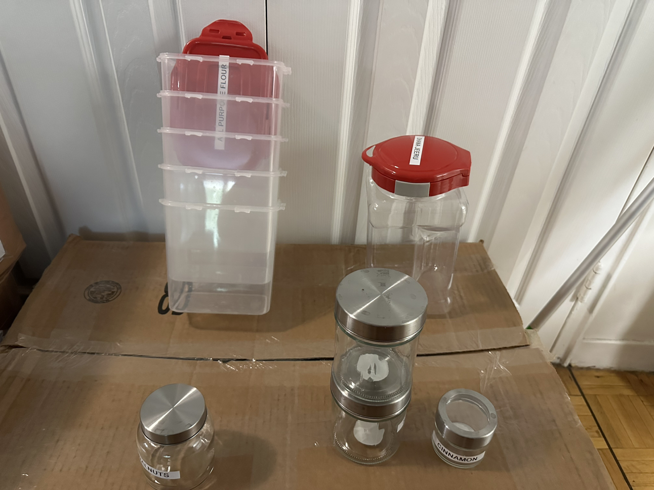Storage containers for food/flour/spices